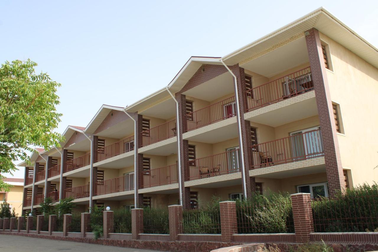 אקטאו Guest House Dostar - Жағажай Үй Достар מראה חיצוני תמונה